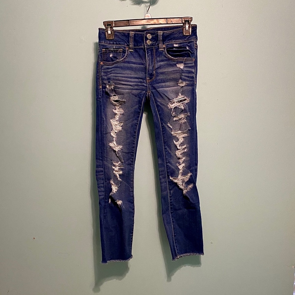 AE Ripped, Cropped Jeans